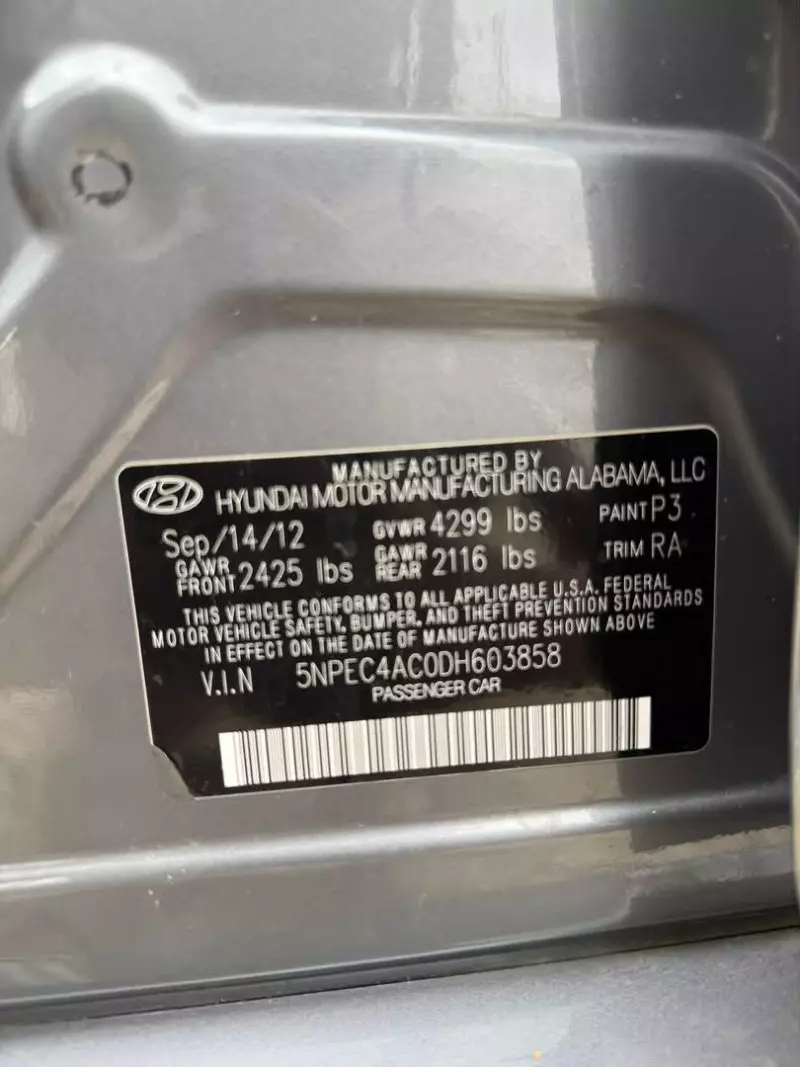 Hyundai Sonata   - 2013