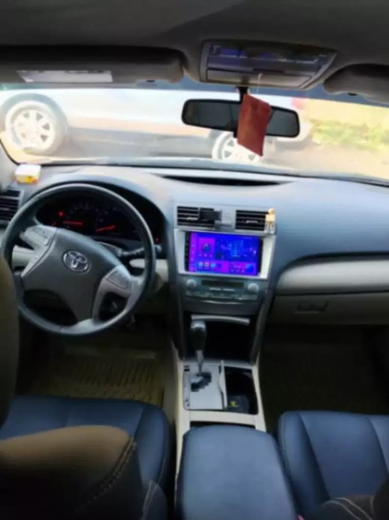 TOYOTA Camry - 2011