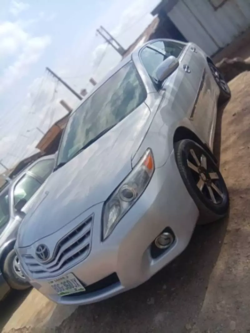 Toyota Camry   - 2007