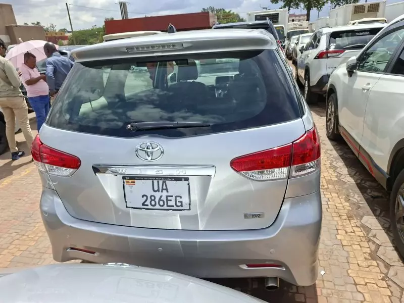 Toyota Wish   - 2011