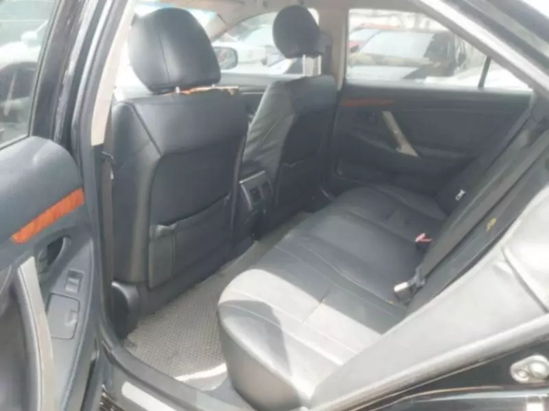Toyota Camry   - 2009