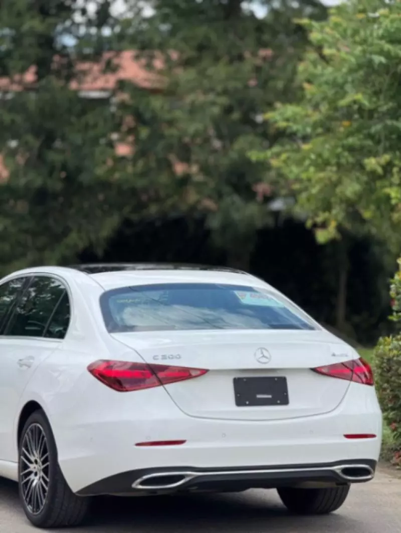 Mercedes-Benz C 300   - 2024