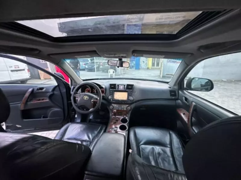 Toyota Highlander   - 2009