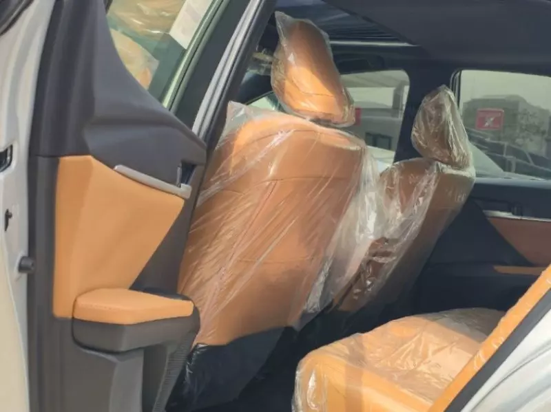 Toyota Camry   - 2025