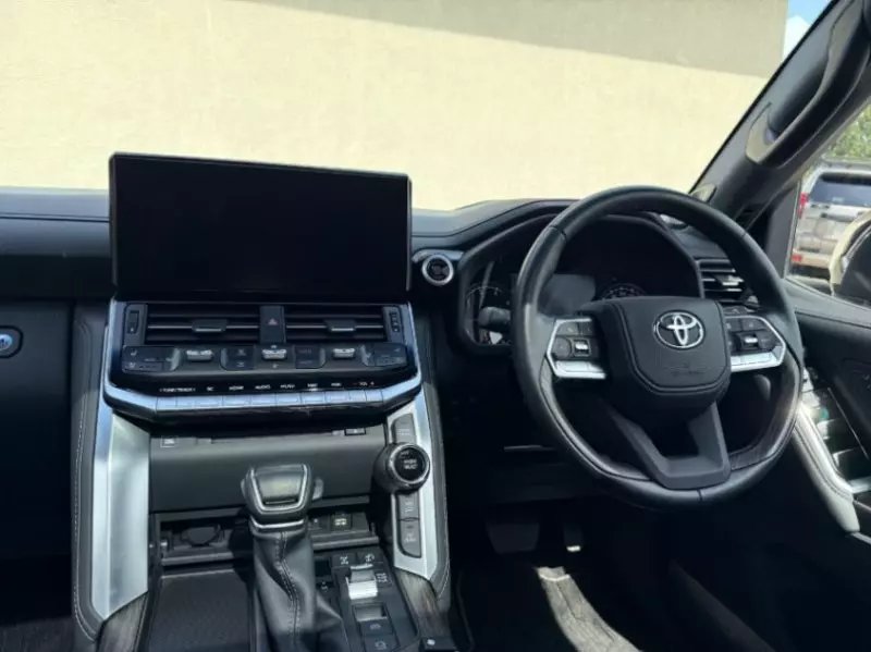 Toyota LAND CRUISER 300 LC300   - 2021