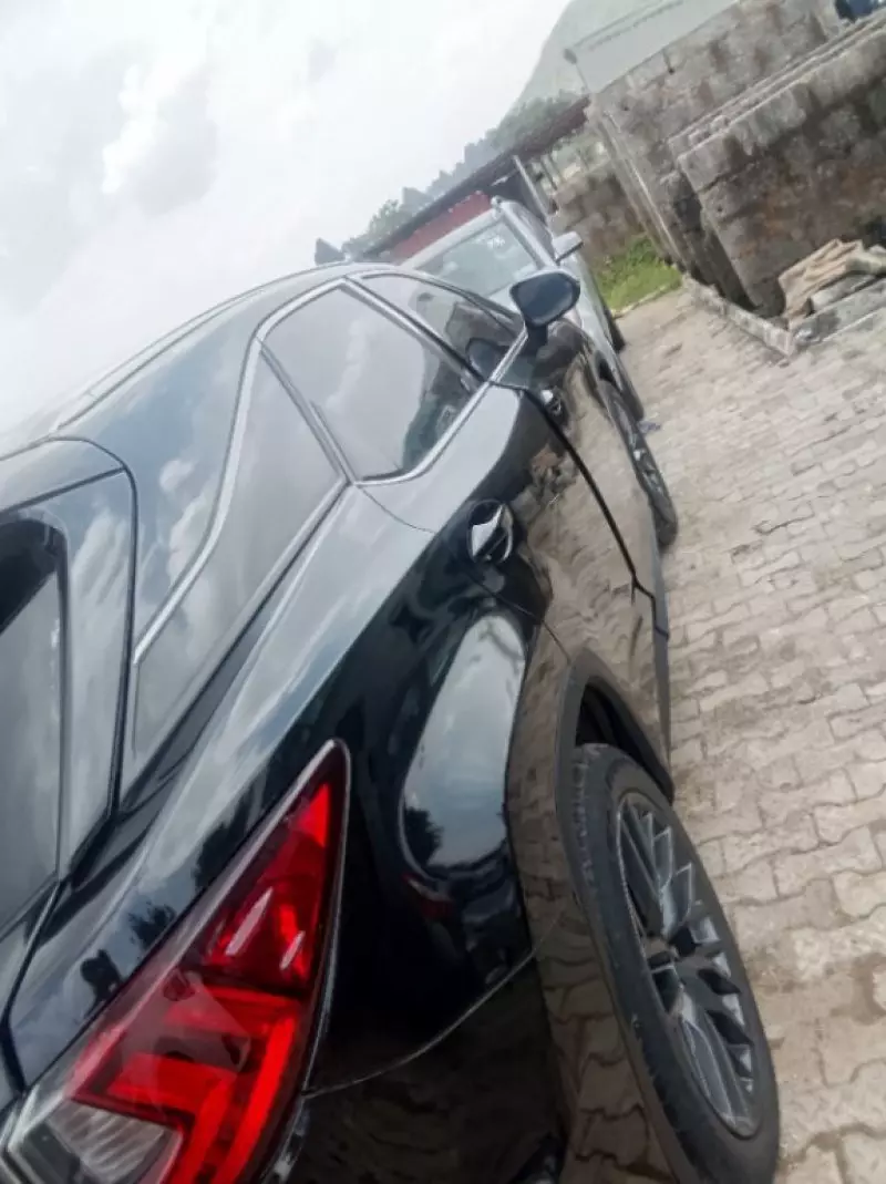 Lexus RX   - 2016