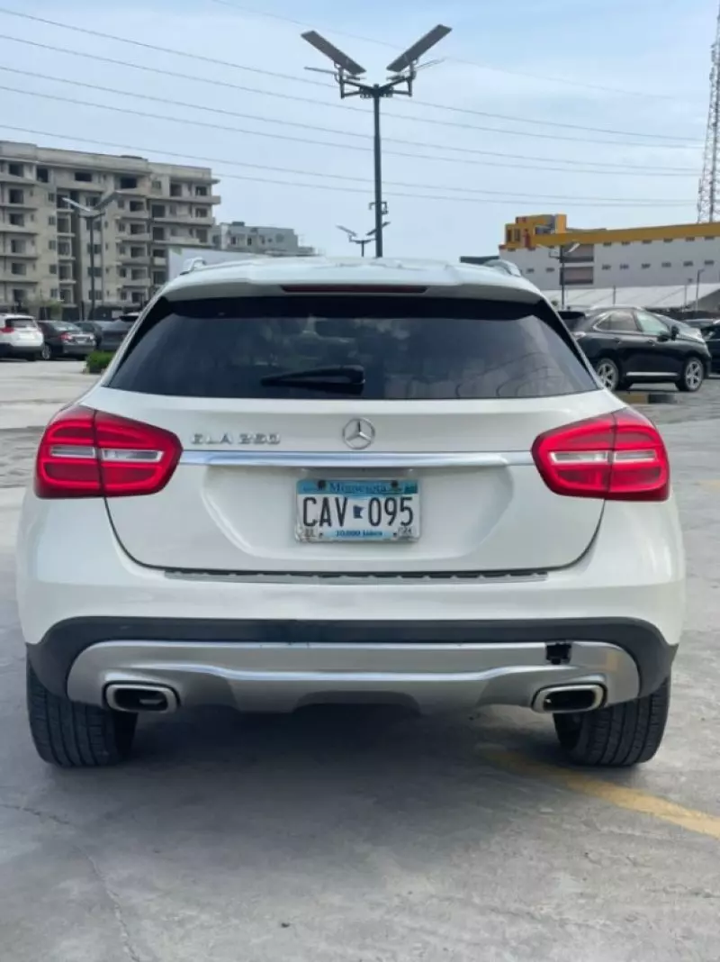 Mercedes-Benz GLA 250   - 2016
