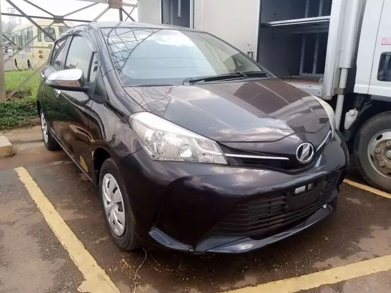 Toyota Vitz   - 2016