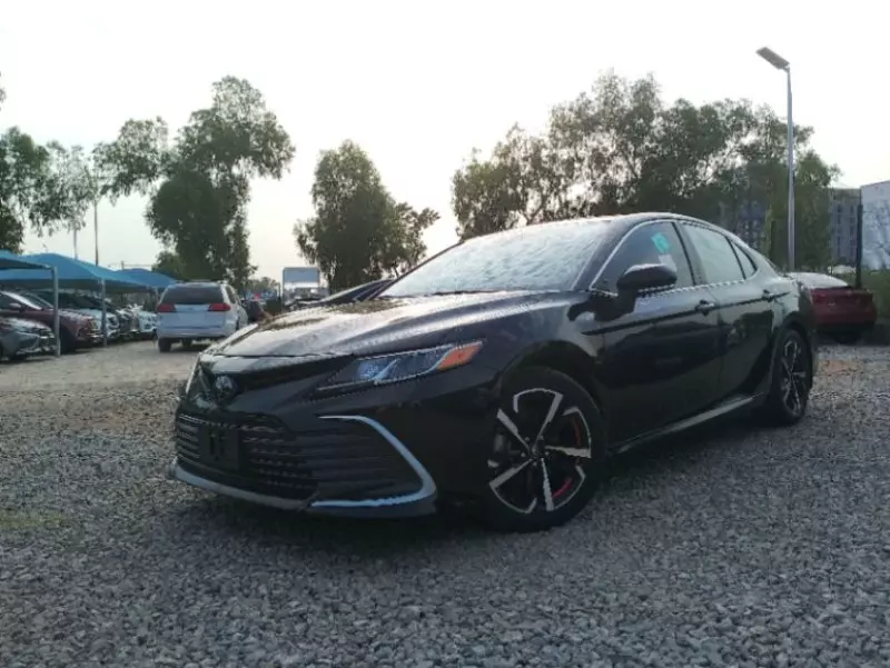 Toyota Camry   - 2022