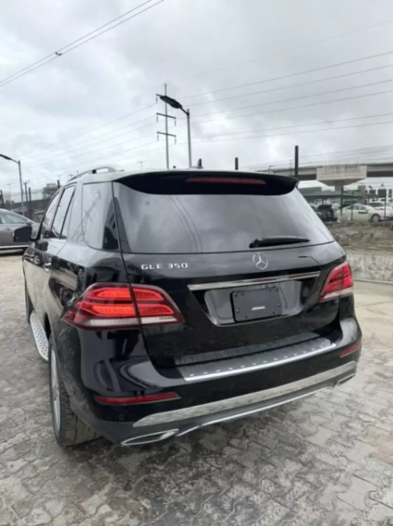 Mercedes-Benz GLE-Class   - 2017
