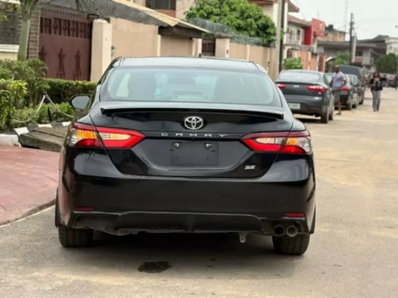 TOYOTA Camry   - 2021