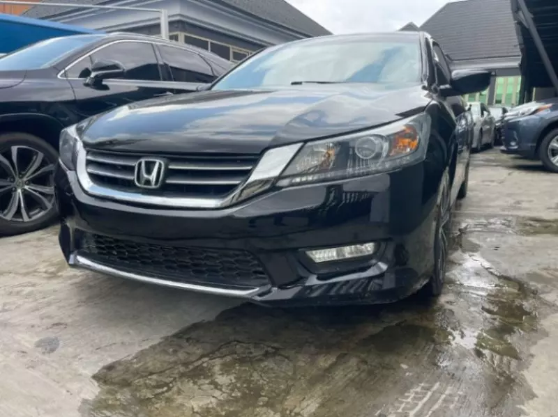Honda Accord   - 2015