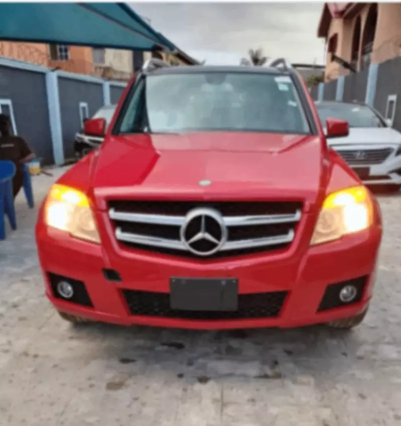 Mercedes-Benz GLK 350   - 2010