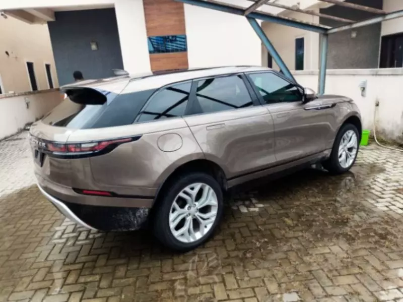 Land Rover Range Rover Velar   - 2018