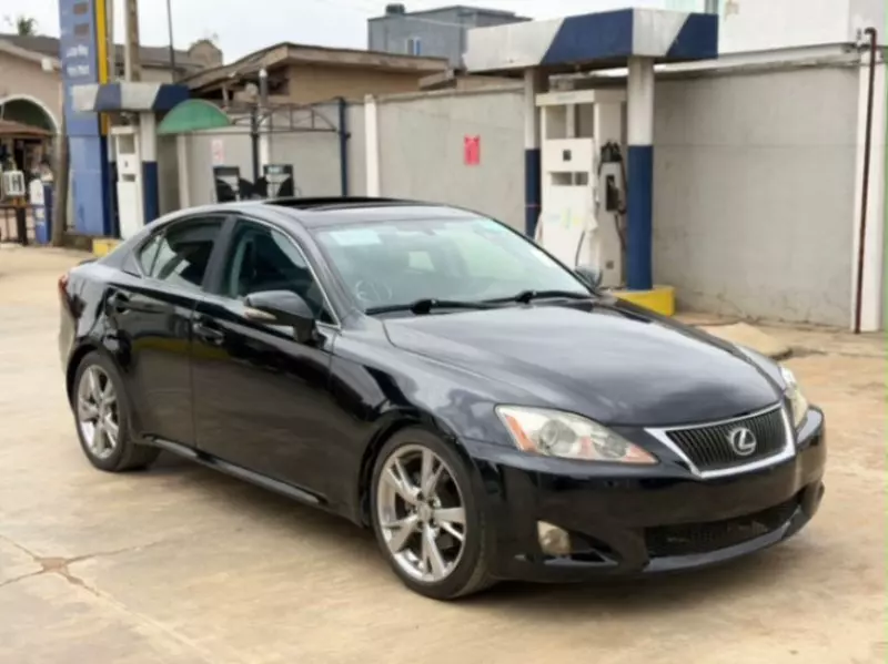 Lexus IS   - 2009