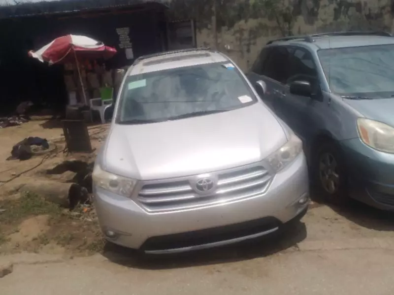 TOYOTA Highlander   - 2013