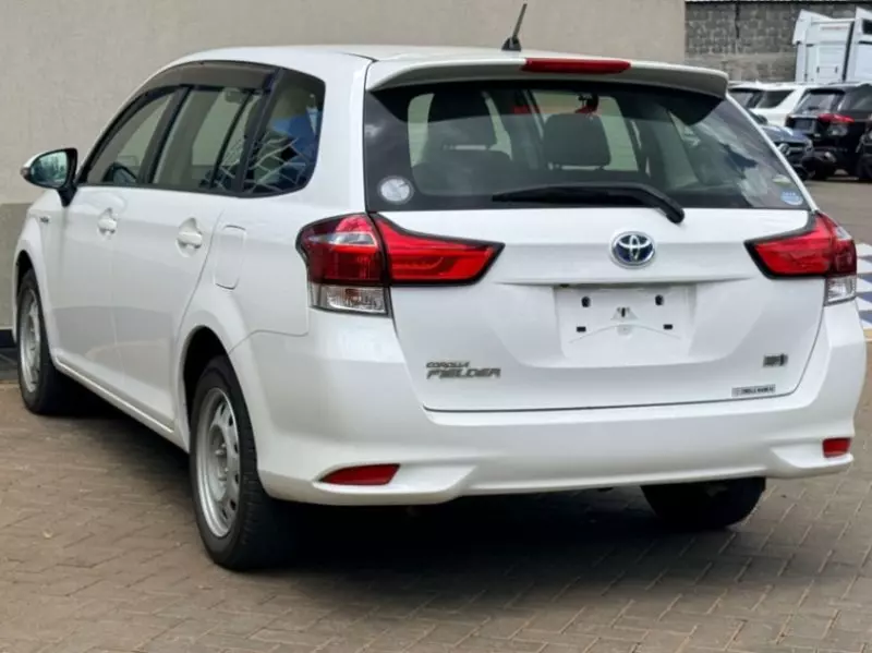 Toyota Fielder    - 2018