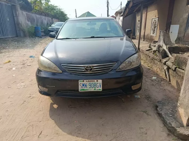 Toyota Camry - 2006