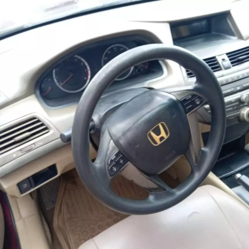 Honda Accord   - 2009