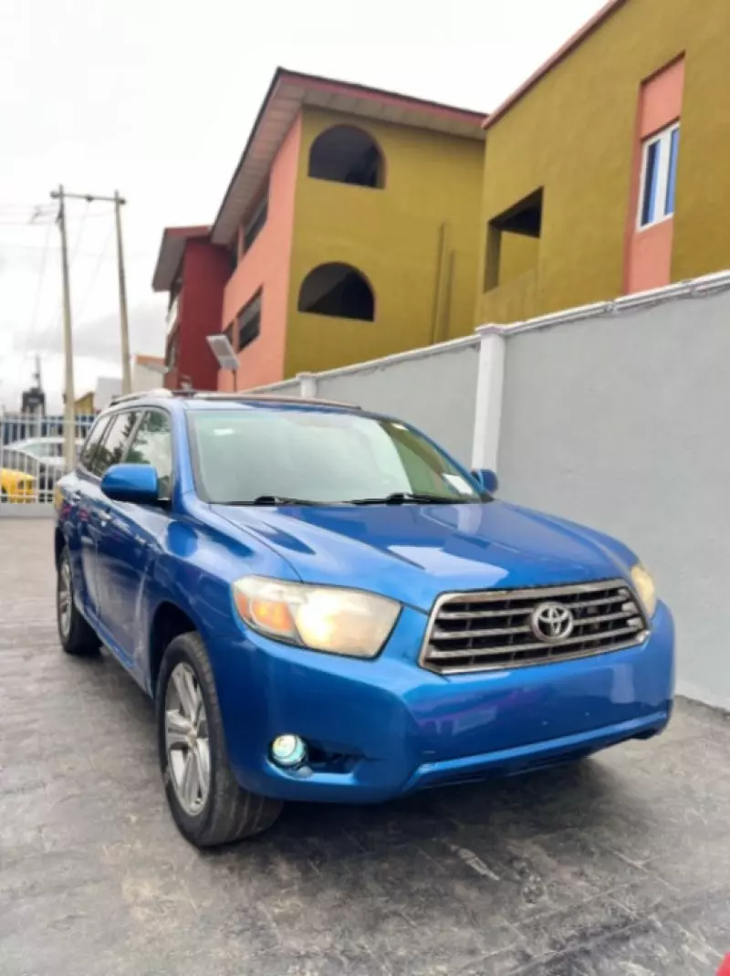 Toyota Highlander   - 2009