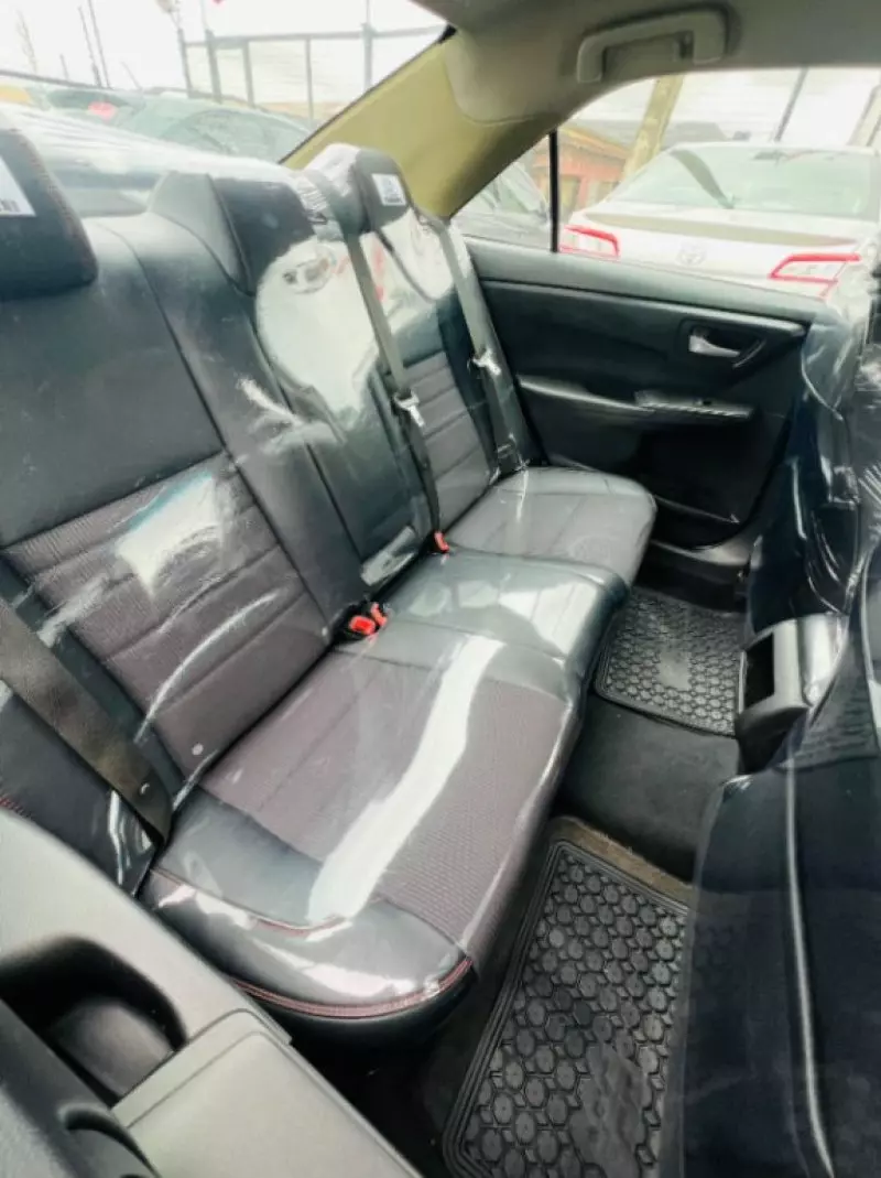 TOYOTA Camry - 2016