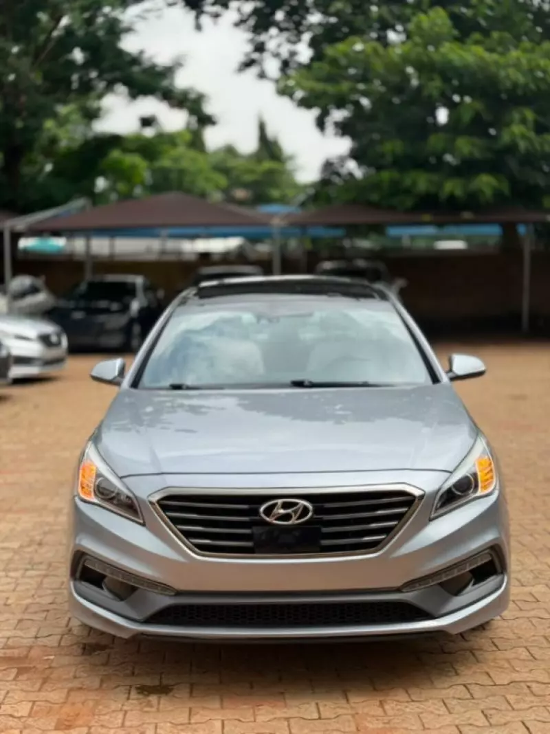 Hyundai Sonata - 2015
