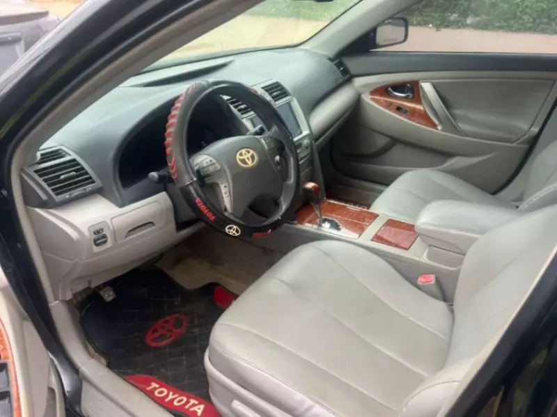 Toyota Camry   - 2007
