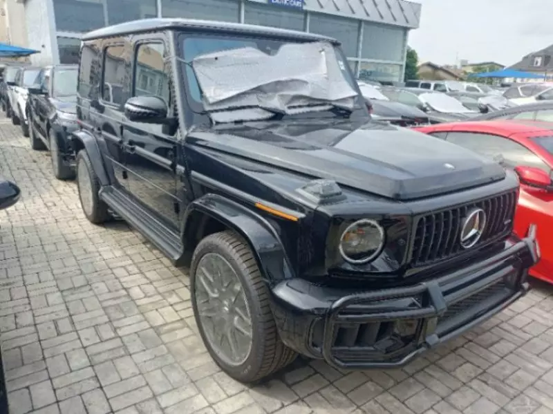 Mercedes-Benz G 63 AMG   - 2025