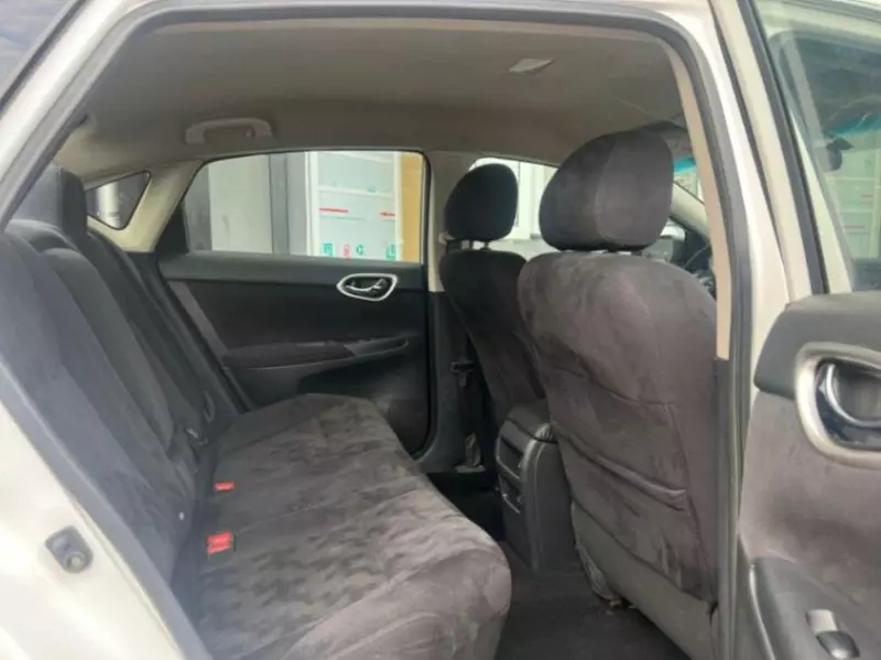 Nissan Sentra   - 2013
