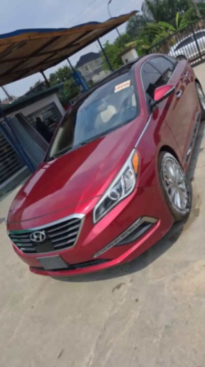 Hyundai Sonata   - 2015