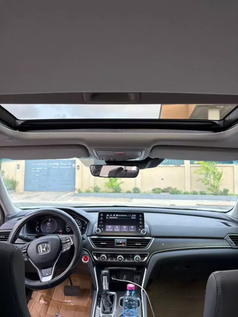 Honda Accord   - 2018