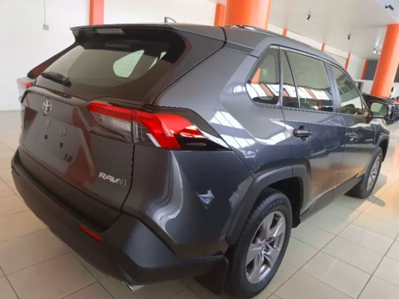 TOYOTA Rav4   - 2025