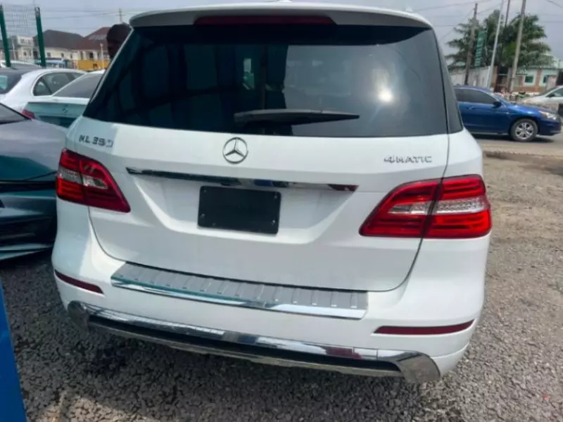 Mercedes-Benz ML 350   - 2012