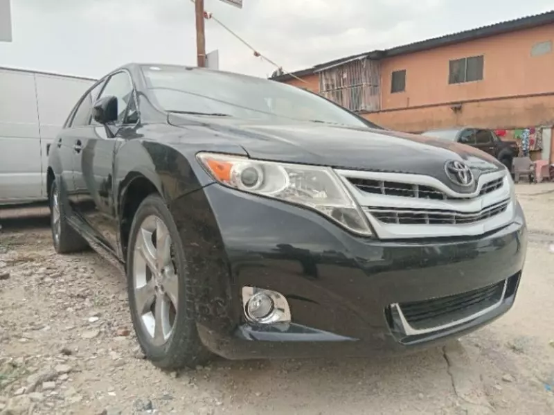 Toyota Venza   - 2010