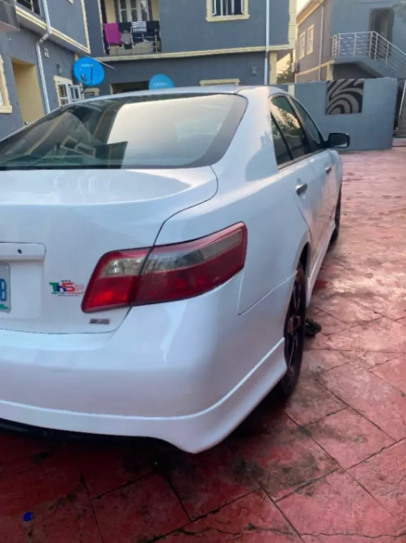 TOYOTA Camry   - 2009