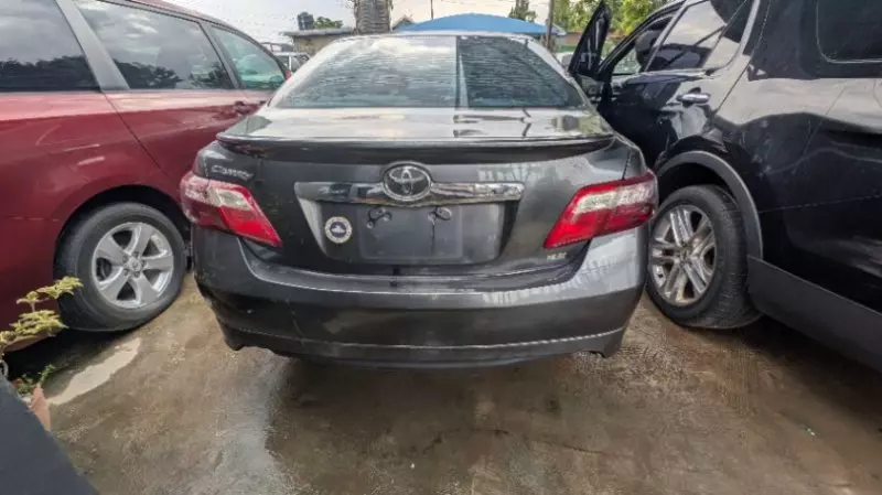Toyota Camry - 2008