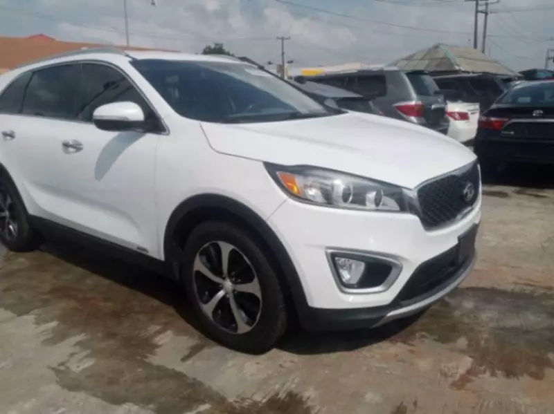 KIA Sorento   - 2016