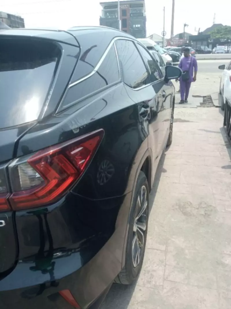 Lexus RX   - 2016