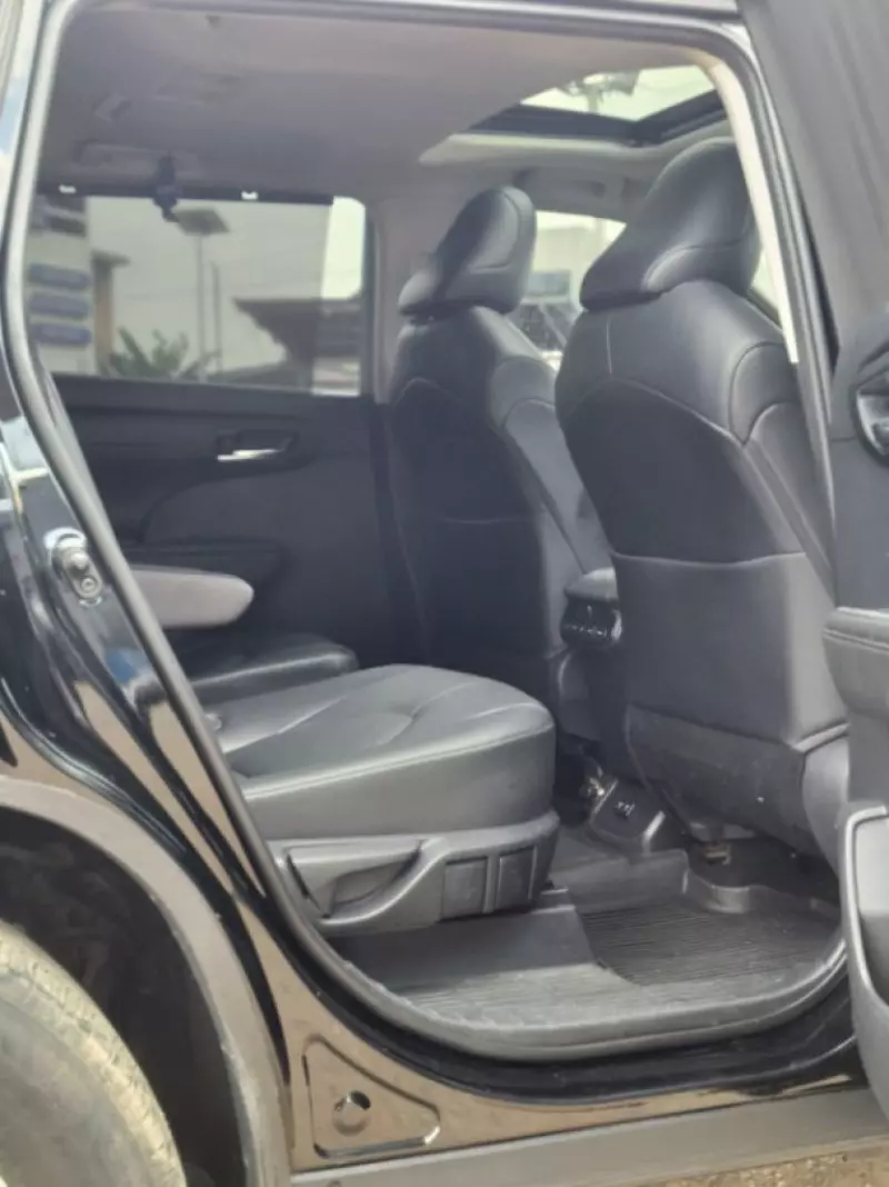TOYOTA Highlander   - 2020