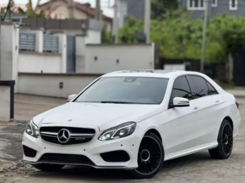 Mercedes-Benz E350   - 2013