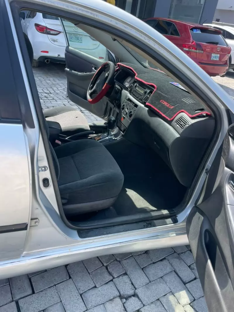 Toyota Corolla - 2006