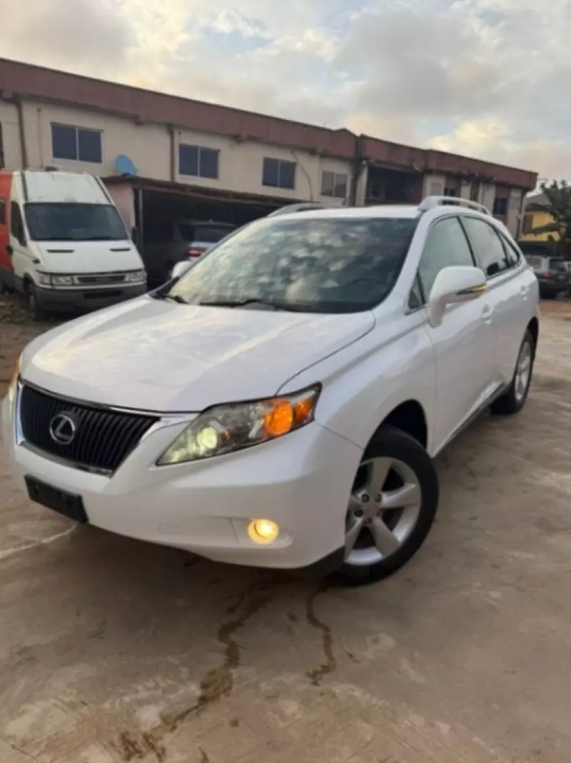 Lexus RX   - 2010