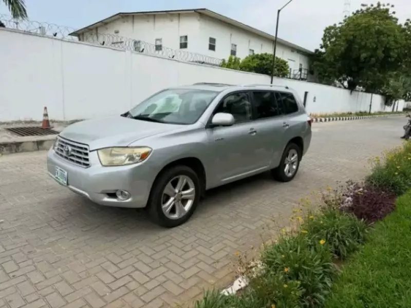 Toyota Highlander   - 2009