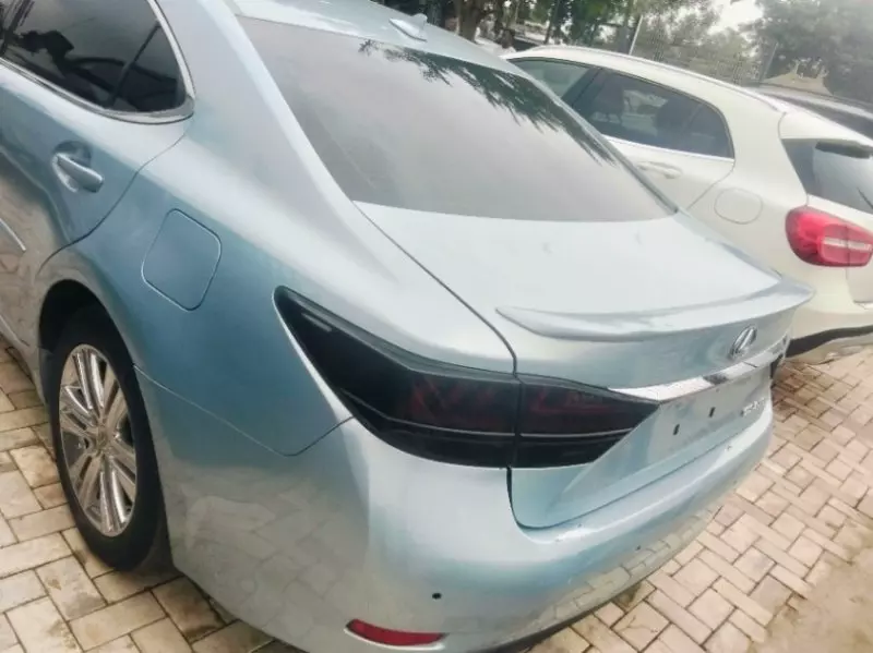 Lexus ES   - 2013