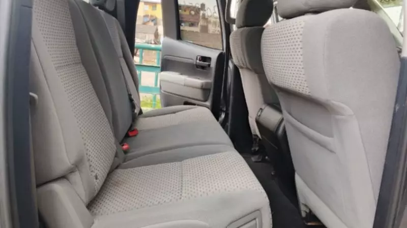 Toyota Tundra   - 2013