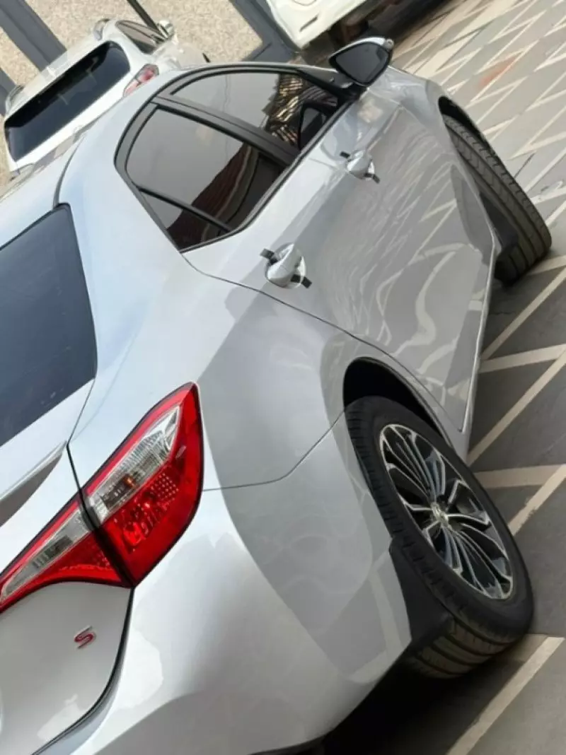 Toyota Corolla   - 2015
