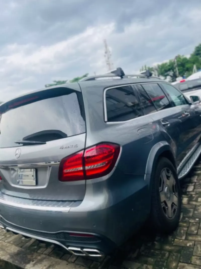 Mercedes-Benz GLS 550 - 2015