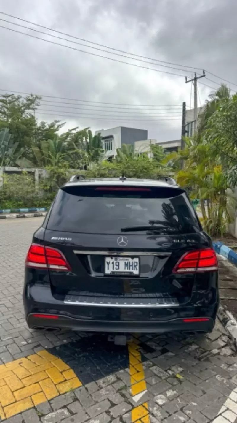 Mercedes-Benz GLE-Class   - 2018