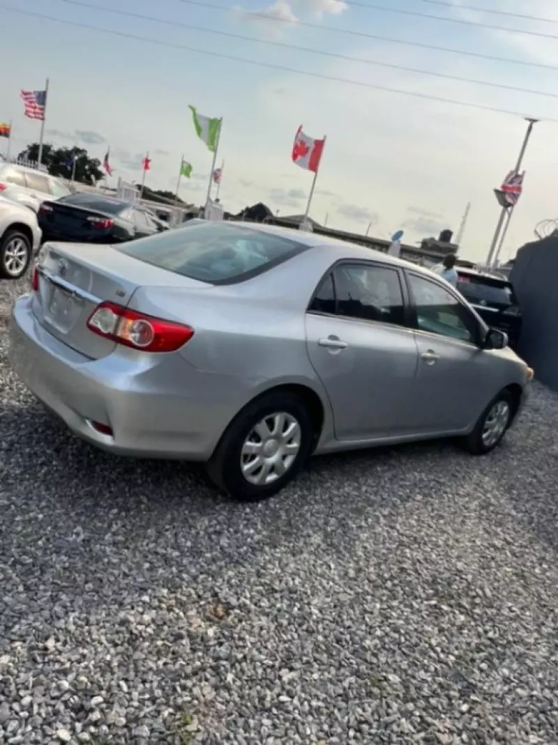 TOYOTA Corolla   - 2011