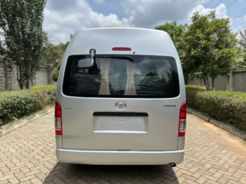Toyota Hiace   - 2019